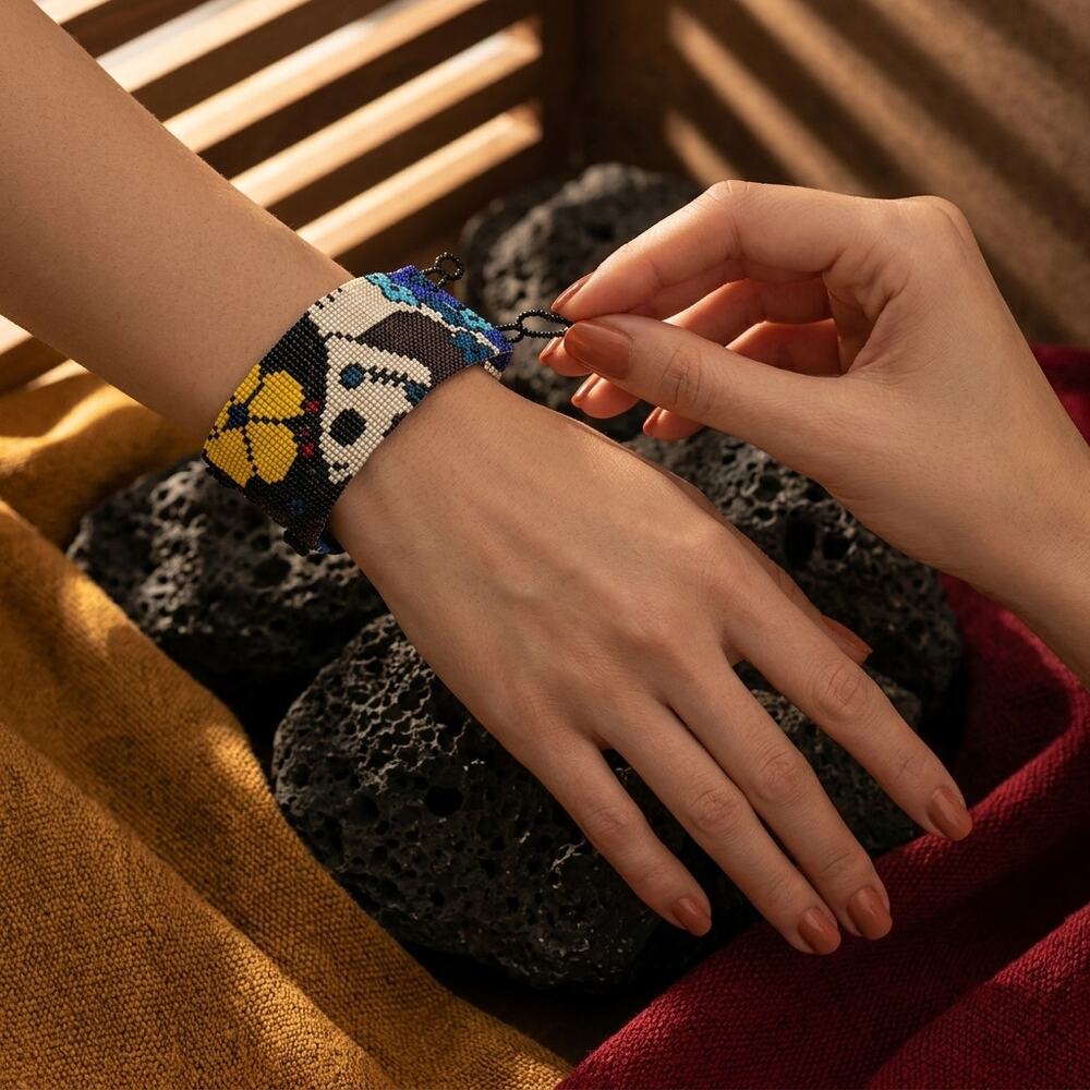 Mexican hand made bracelet  one of a kind  7.5 x2.25 IN s-med -lg size